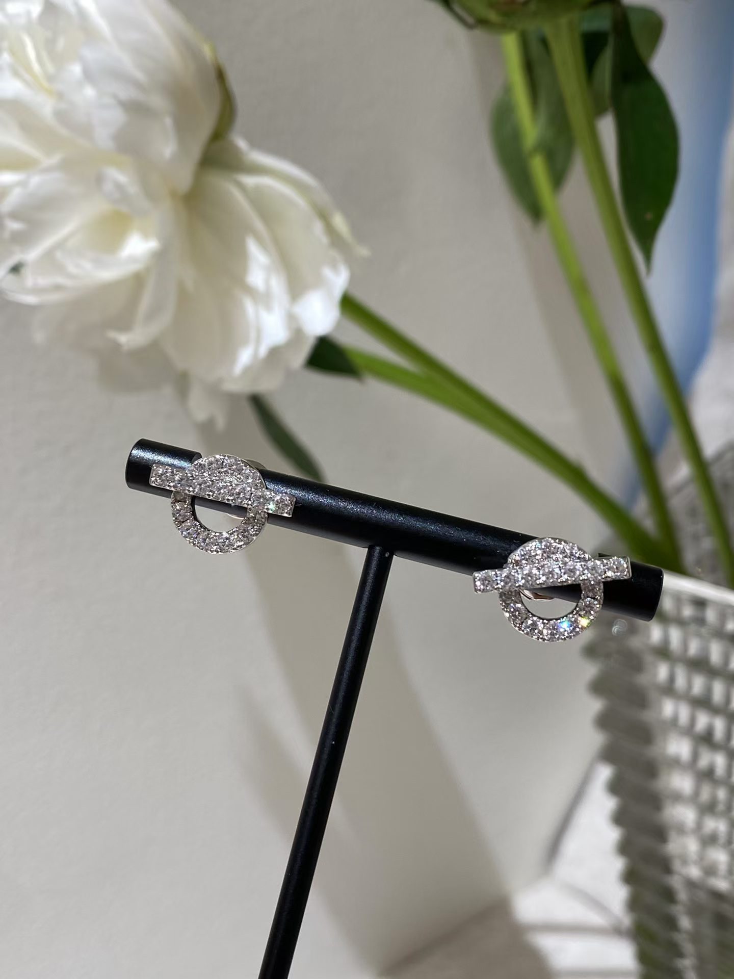 Hermès Finesse Earrings view 4