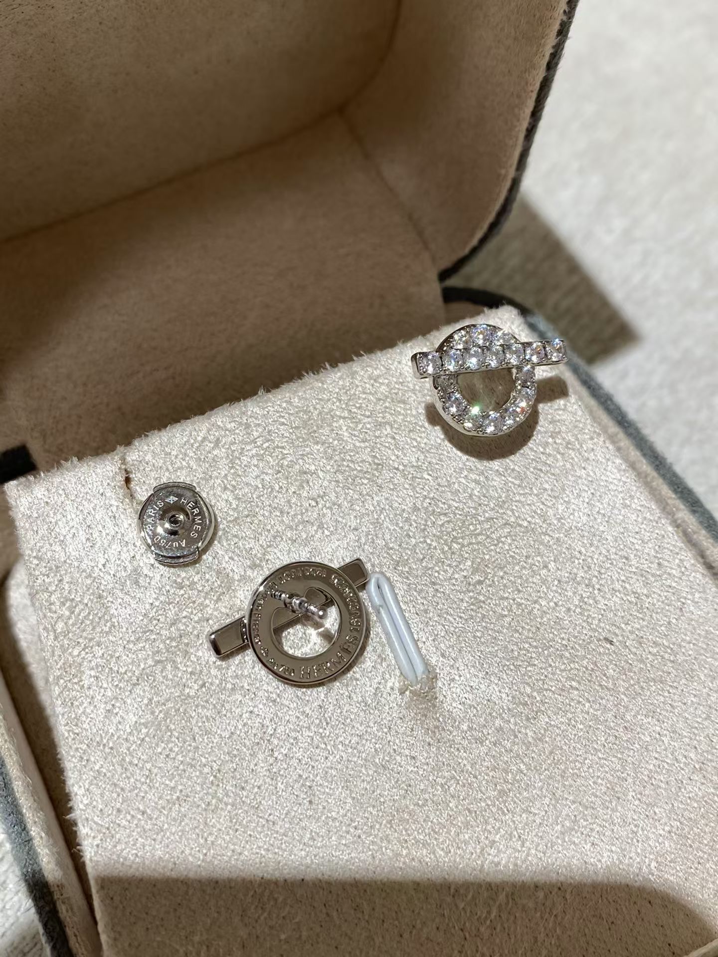 Hermès Finesse Earrings view 6