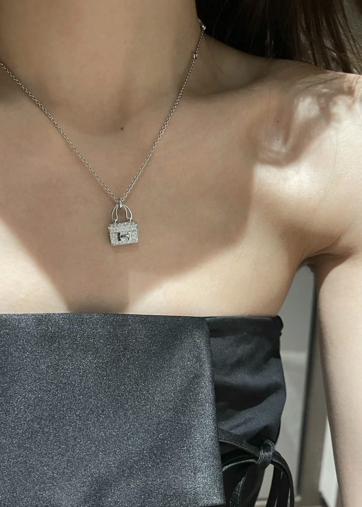 Hermès Amulettes Constance Pendant view 11