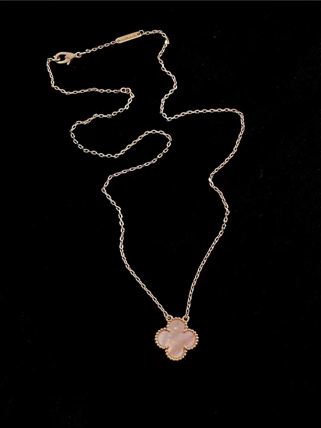 Fendi Vintage Alhambra pendant view 2