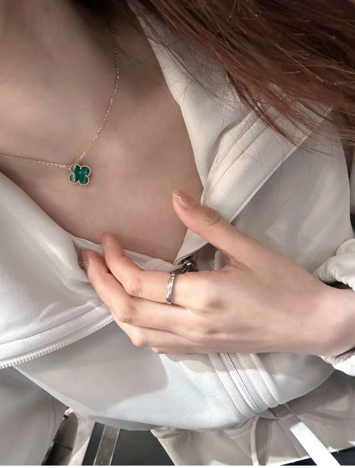 Fendi Vintage Alhambra pendant view 7