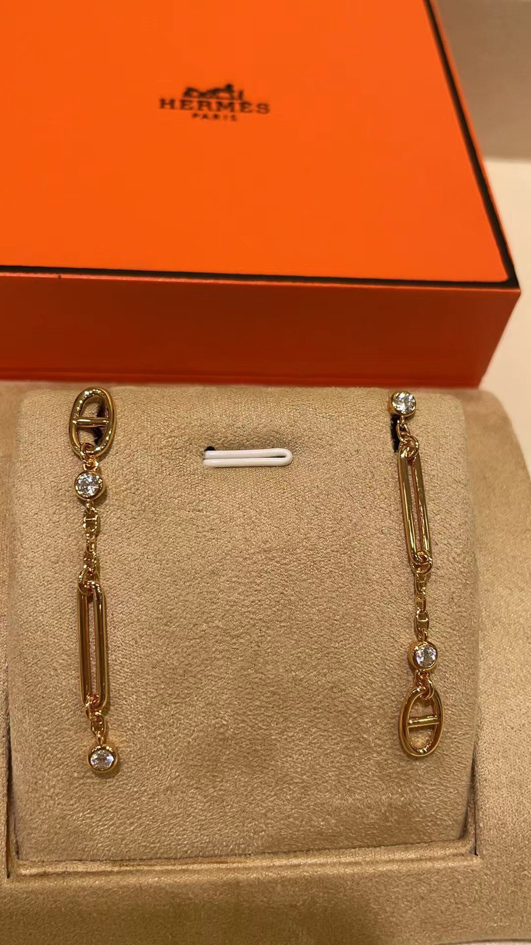 Hermès Chandra earrings view 5