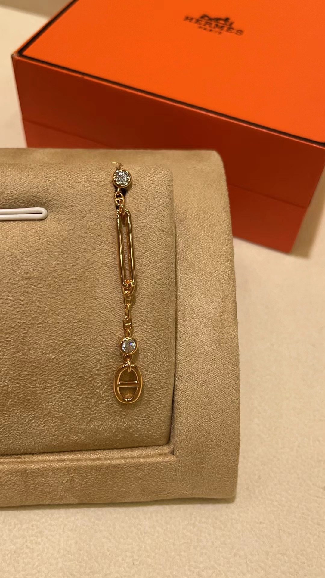 Hermès Chandra earrings view 6