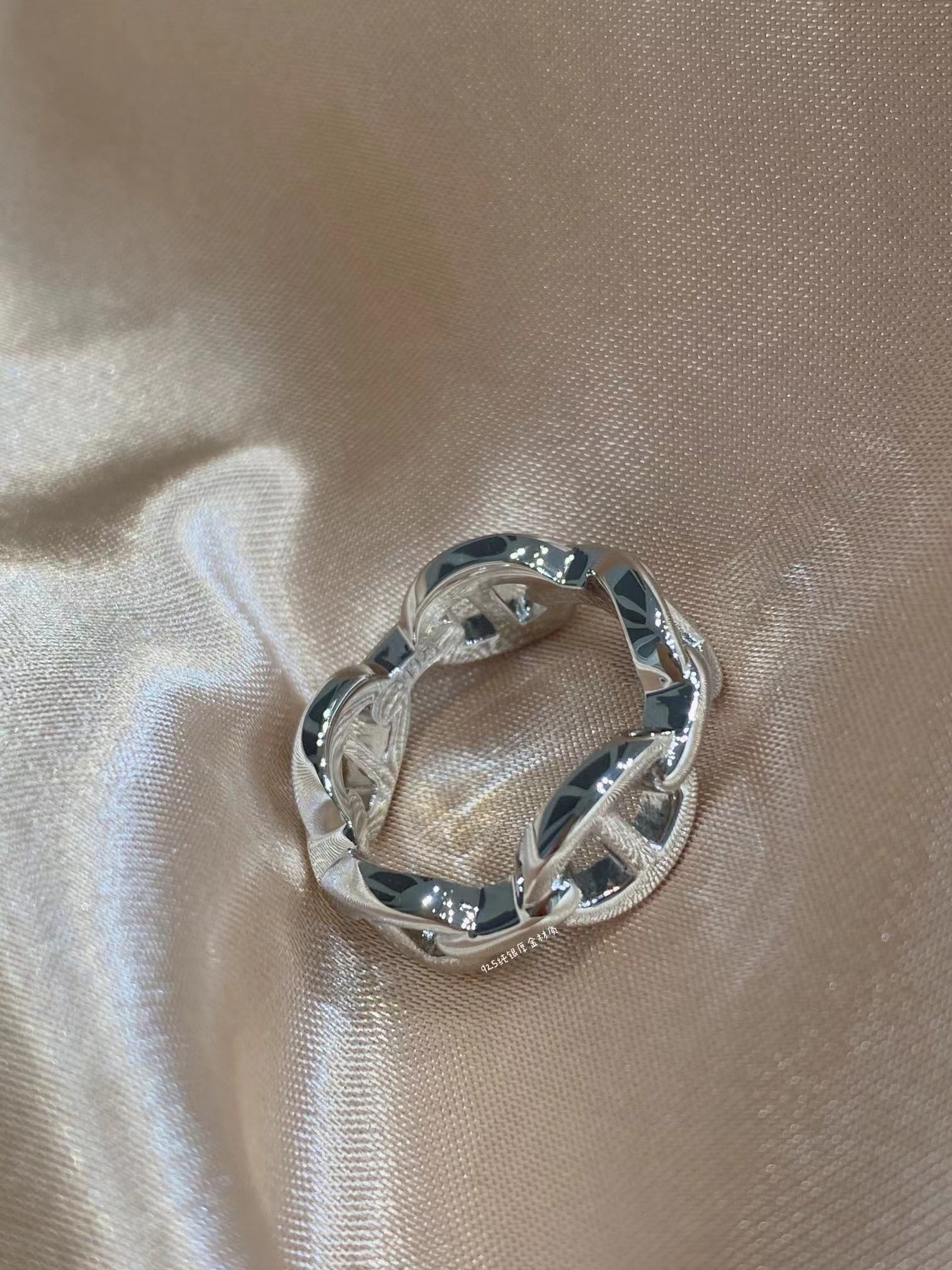 Hermès Chaine d’ancre Enchainee ring view 3