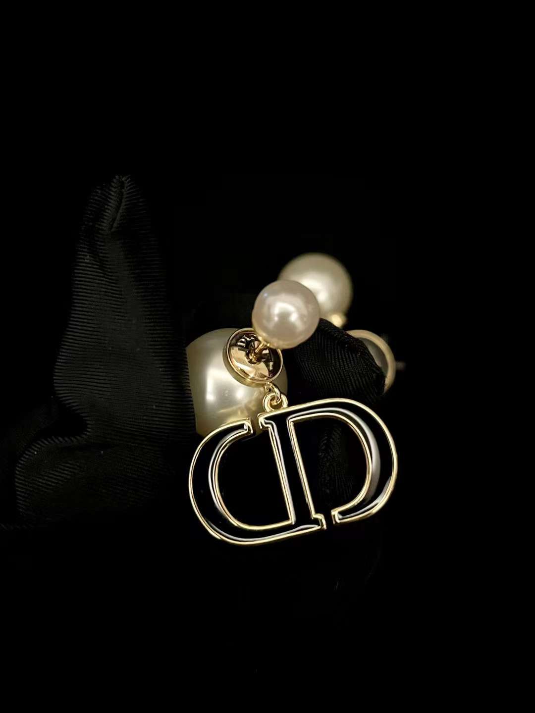 Dior Black enamel pearl stud earrings view 3