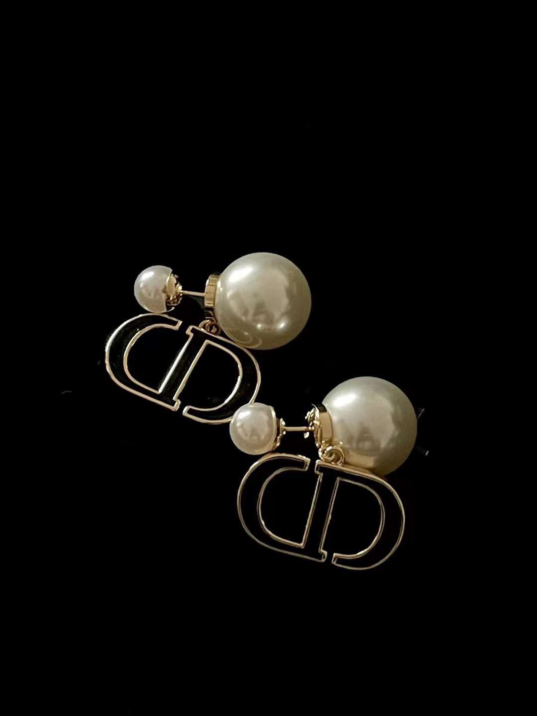 Dior Black enamel pearl stud earrings view 5