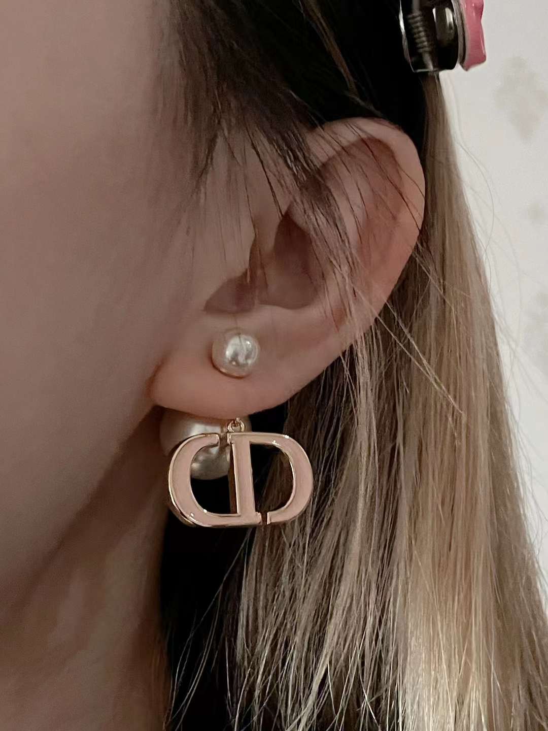 Chanel DIOR Pink enamel pearl stud earrings view 1