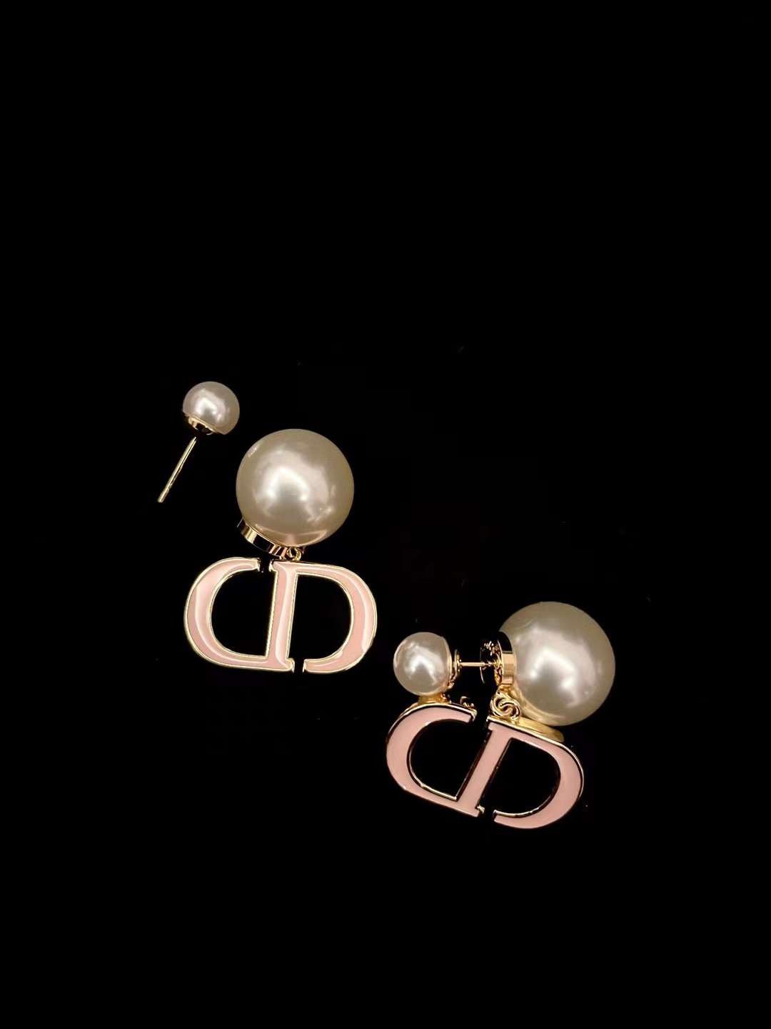 Chanel DIOR Pink enamel pearl stud earrings view 4