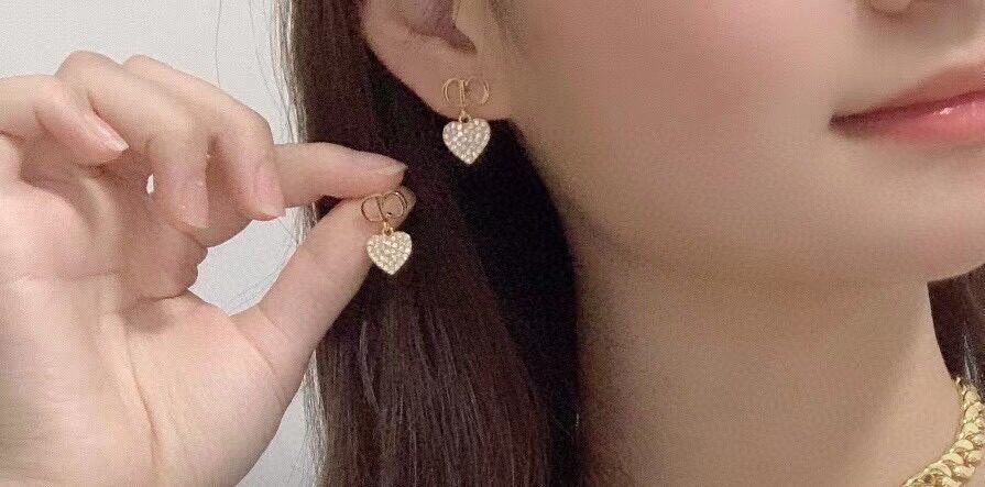 Dior Rhinestone earrings for love view 1