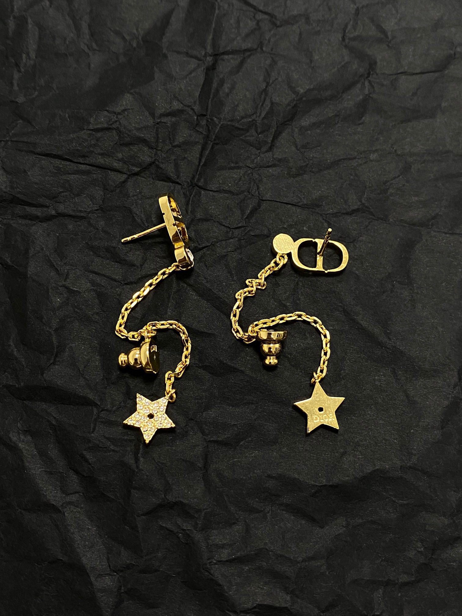 Dior NEW CD Star pendant earrings view 5
