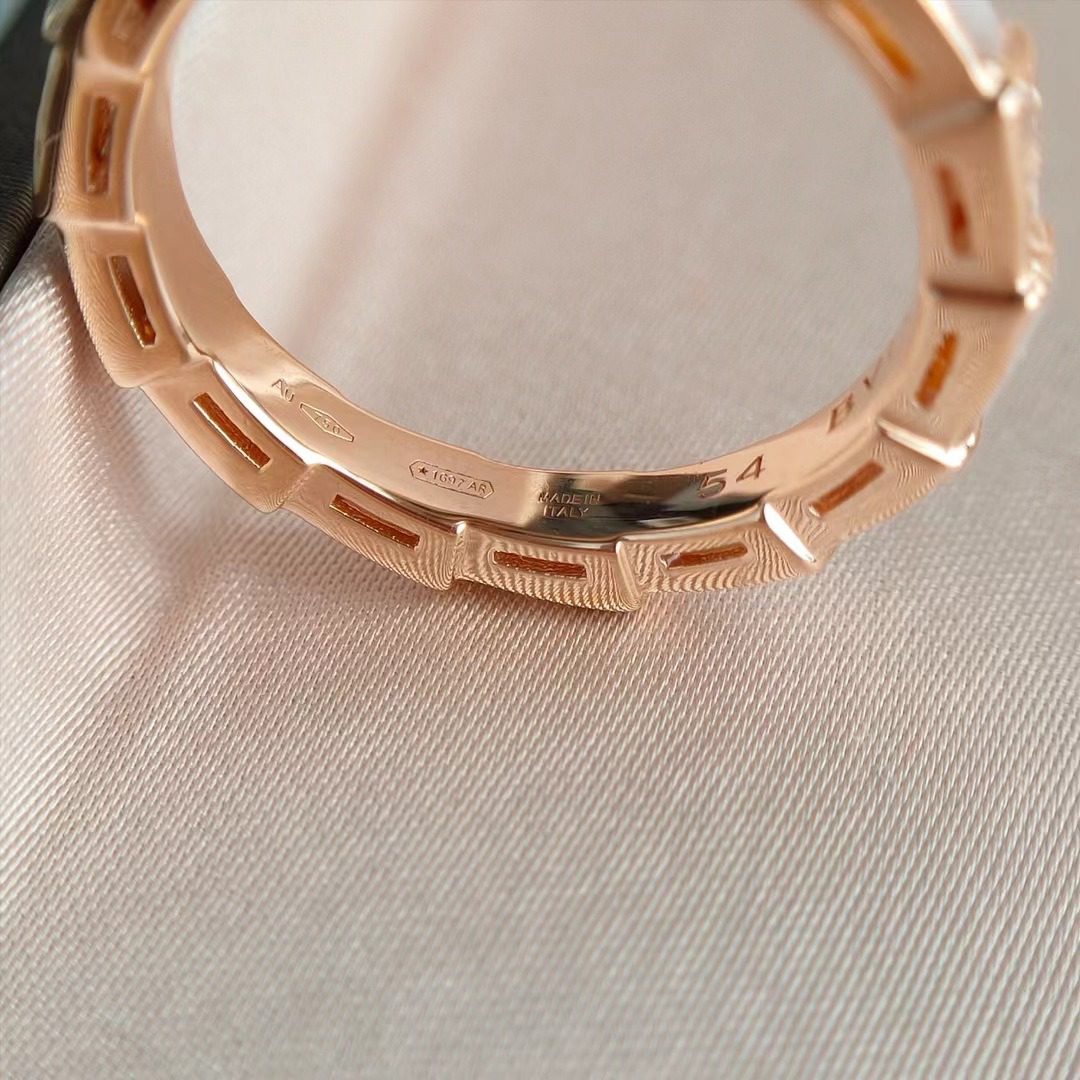 Bvlgari Serpentine ring view 5