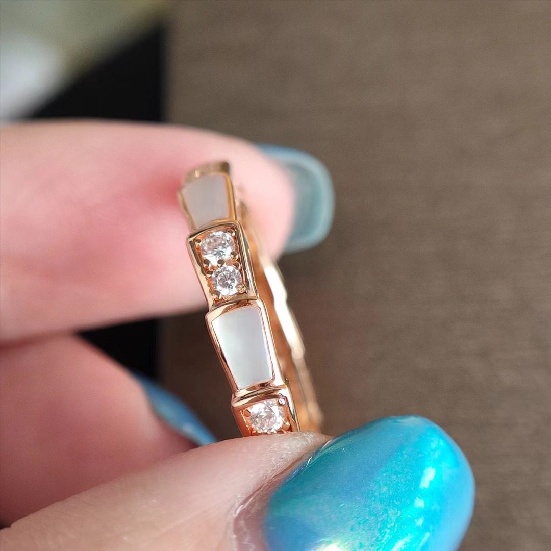 Bvlgari Serpentine ring view 7