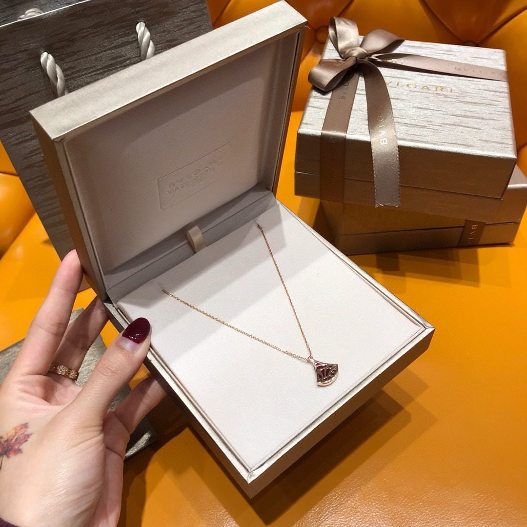 Bvlgari Divas’ Dream Collana view 7