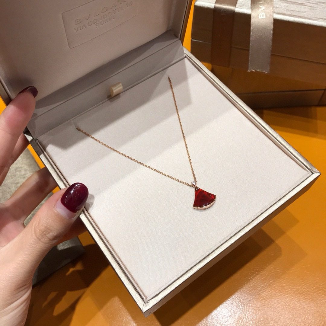 Bvlgari Divas’ Dream Collana view 8