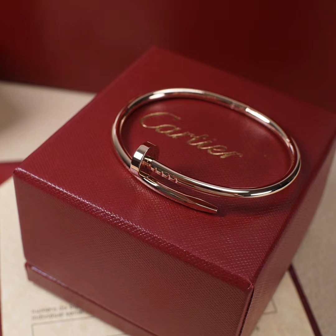 Cartier Juste Un Clou Bracelet view 5