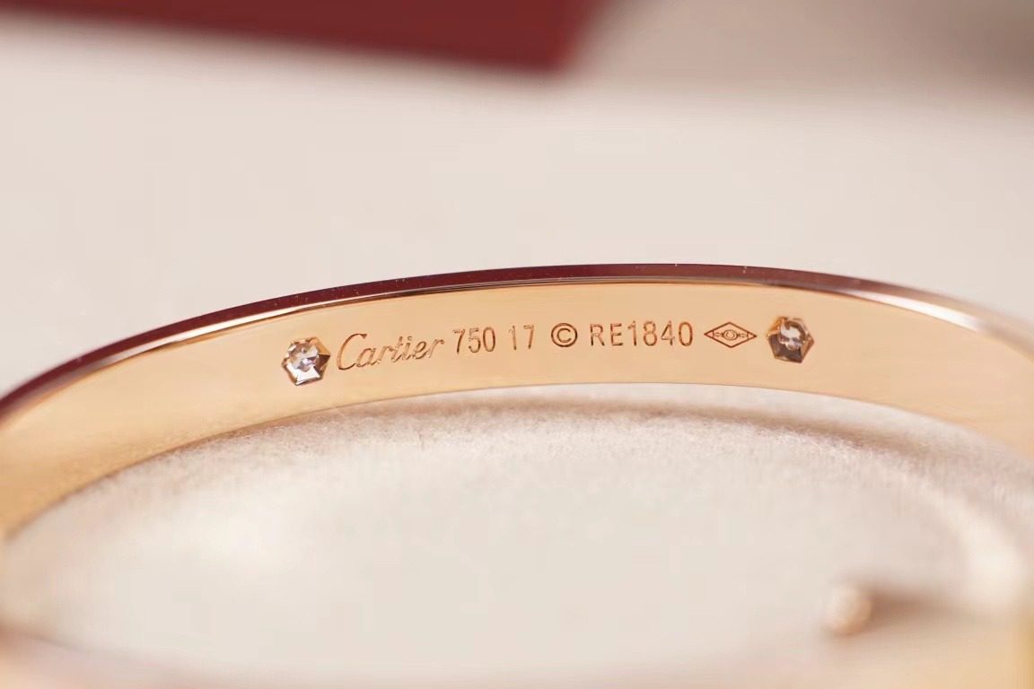 Cartier LOVE 4 Diamonds bracelet view 2