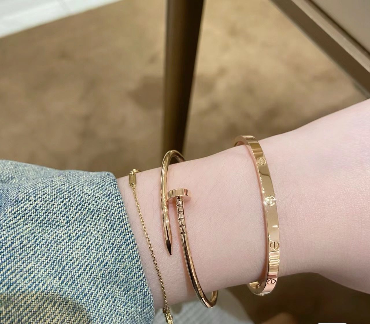Cartier LOVE Rose gold bracelet view 1