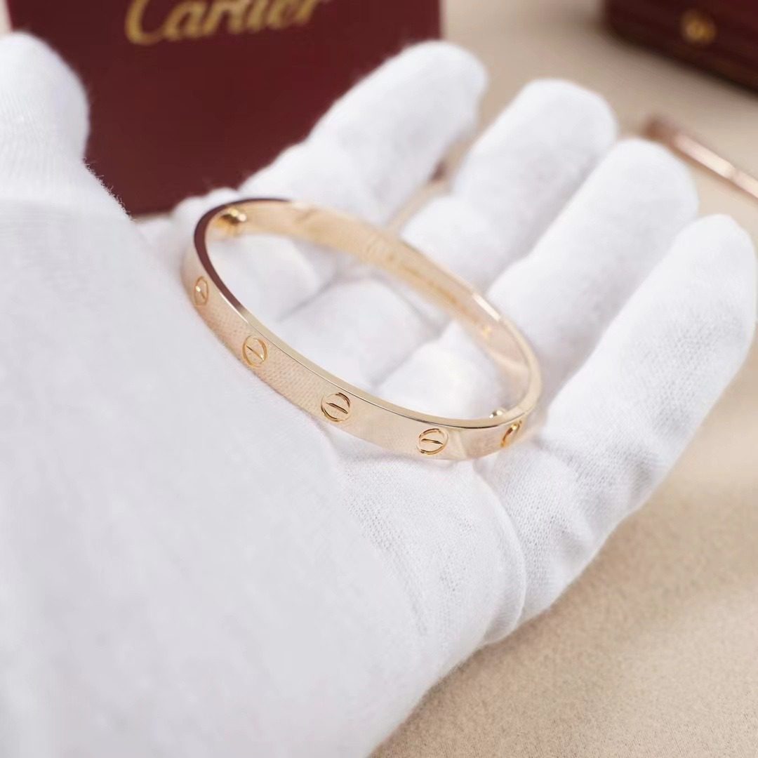 Cartier LOVE Rose gold bracelet view 10