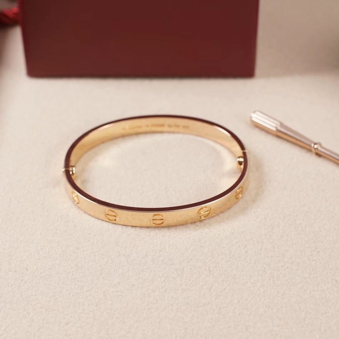 Cartier LOVE Rose gold bracelet view 7