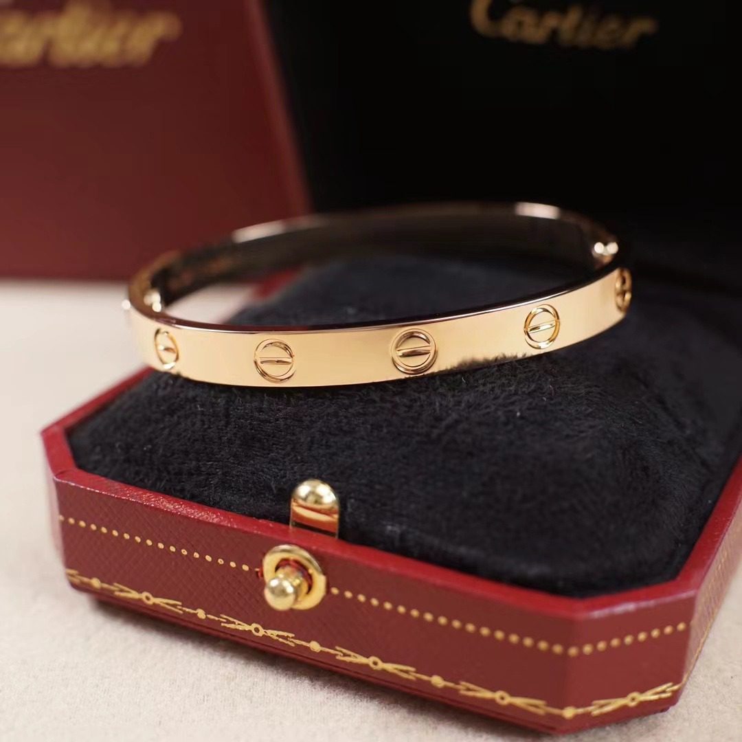 Cartier LOVE Rose gold bracelet view 9