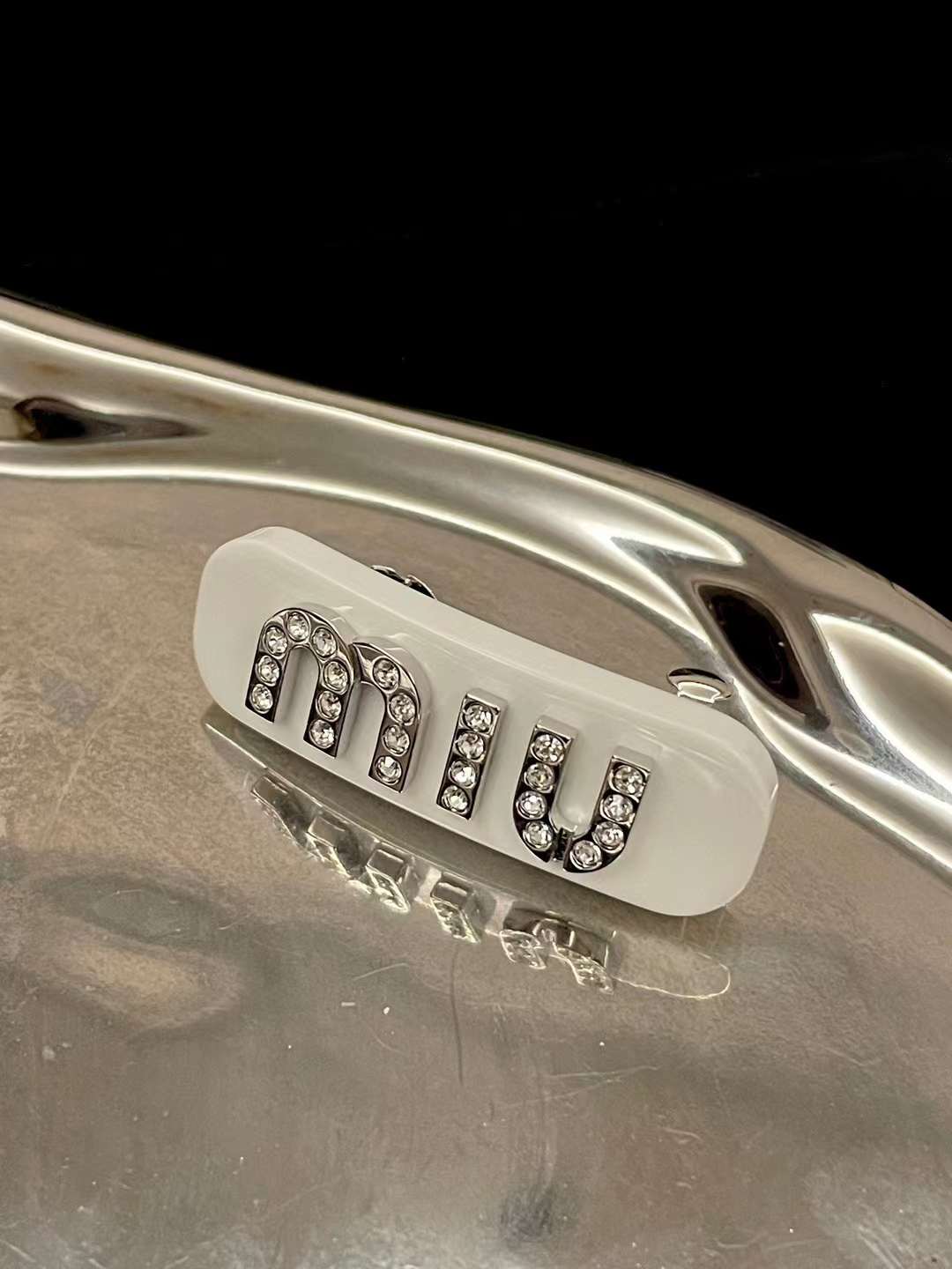 Miu Miu full drill bobby pin view 7
