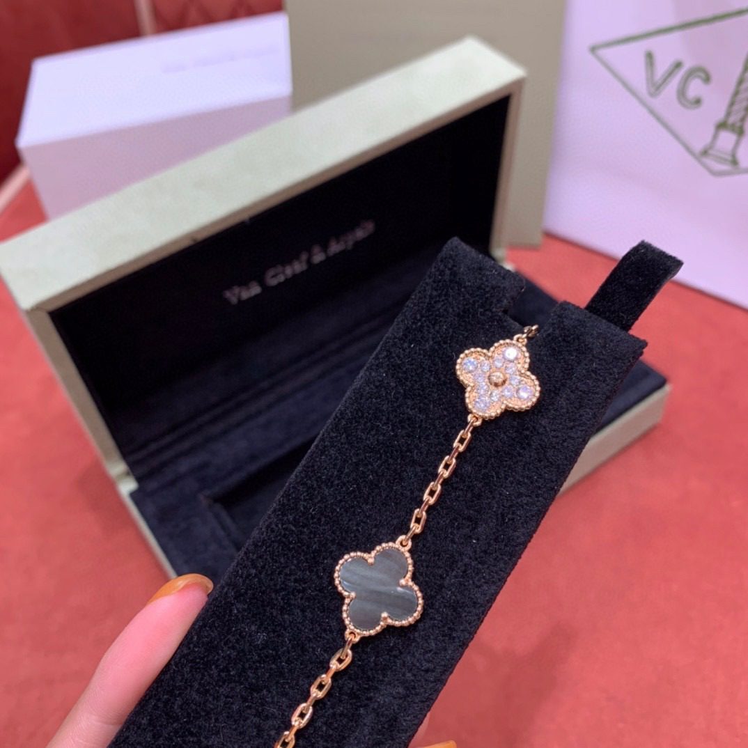 Van Cleef & Arpels Alhambra Bracelet, 5 motifs view 8