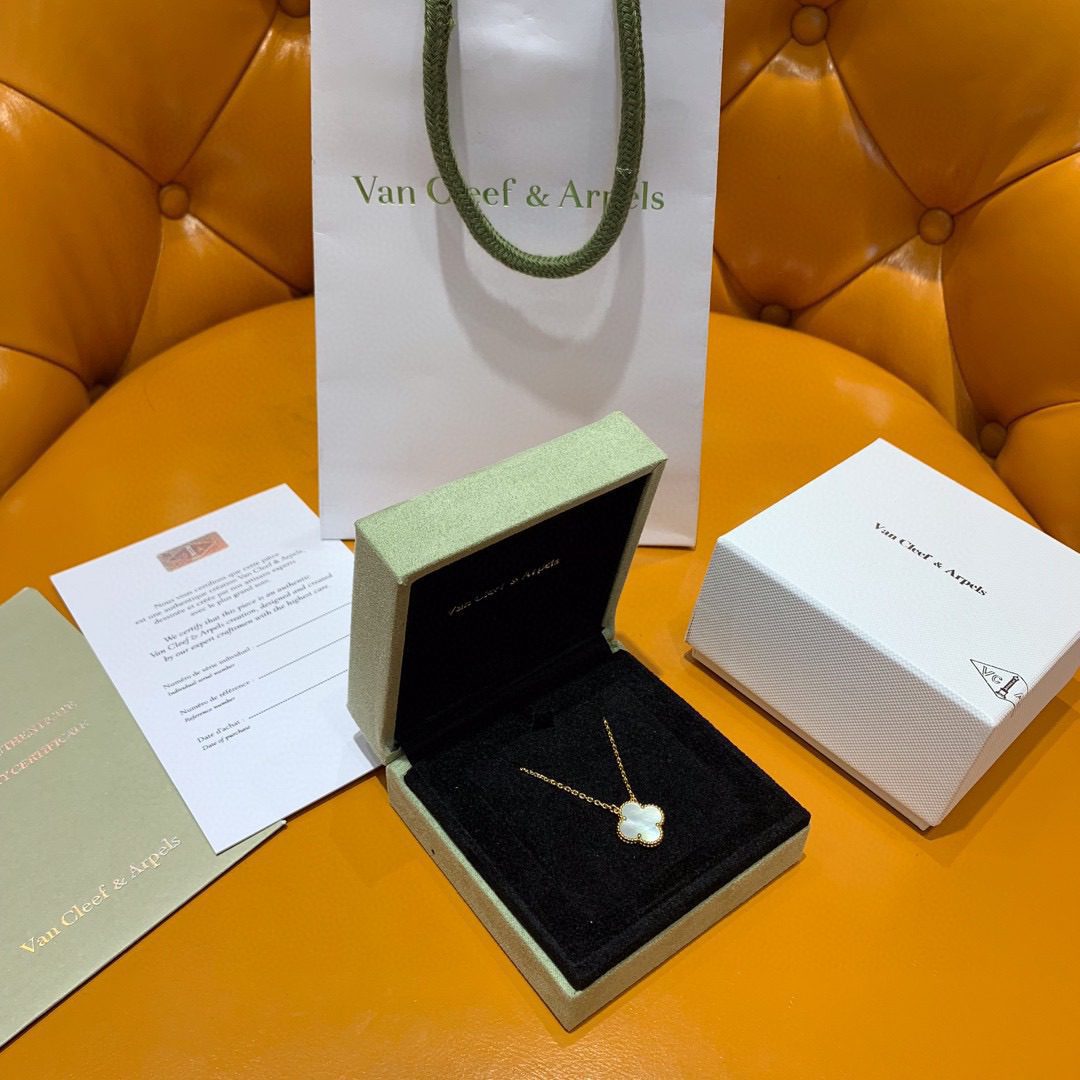 Van Cleef & Arpels Alhambra Pendant Necklace view 2