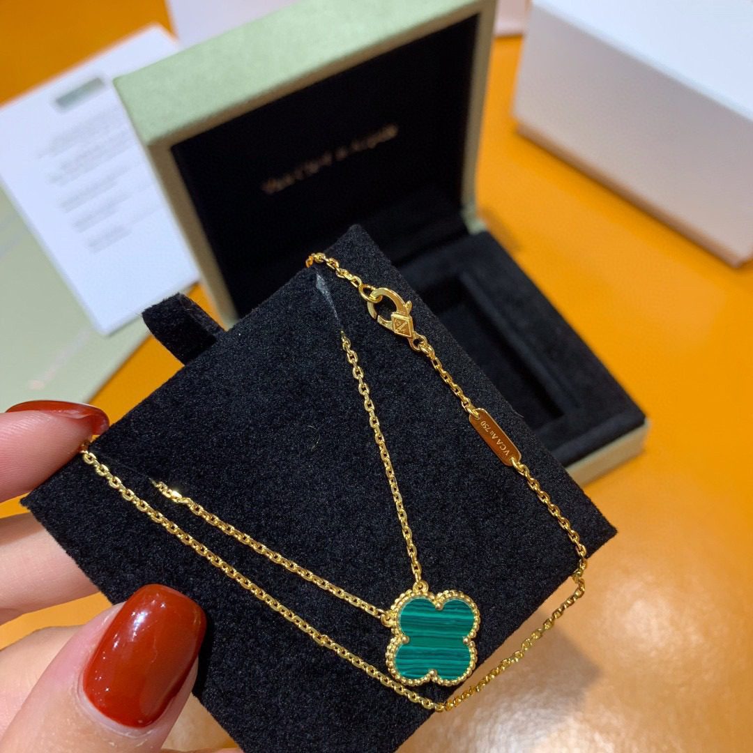 Van Cleef & Arpels Alhambra Pendant Necklace view 7