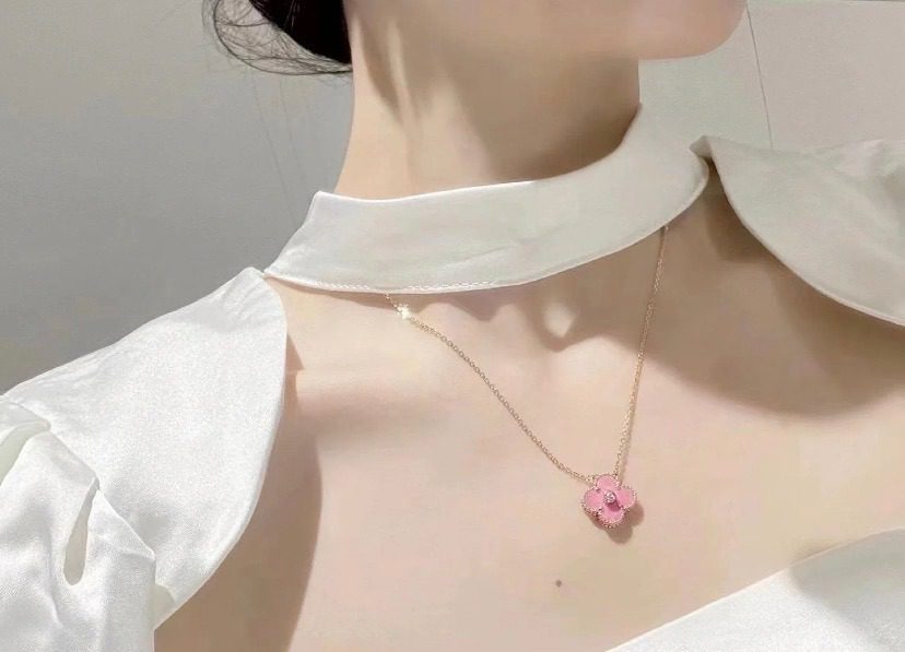 Van Cleef & Arpels Rhodonite Alhambra Pendant Necklace view 9