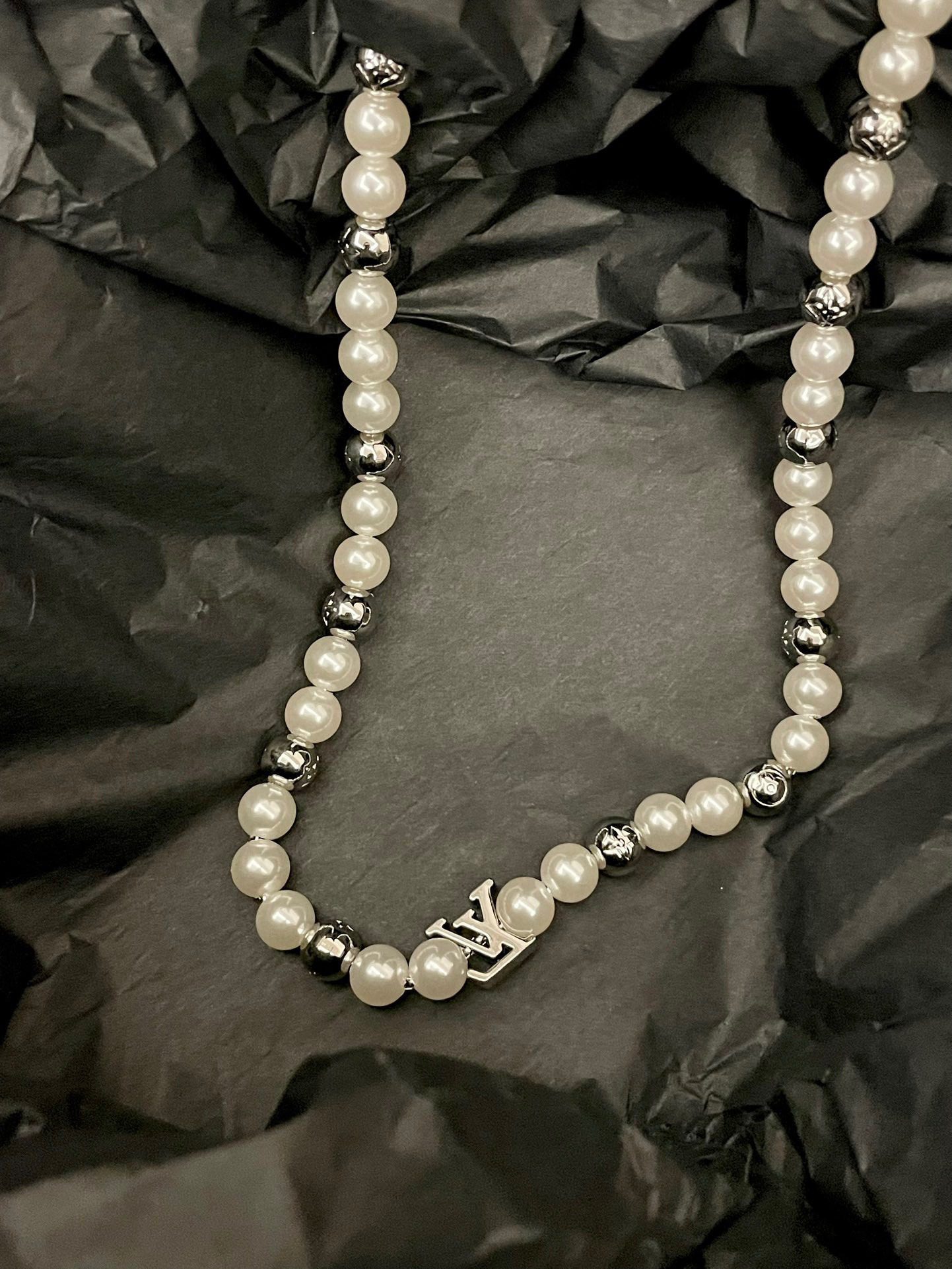 Louis Vuitton Pearl Necklace view 3