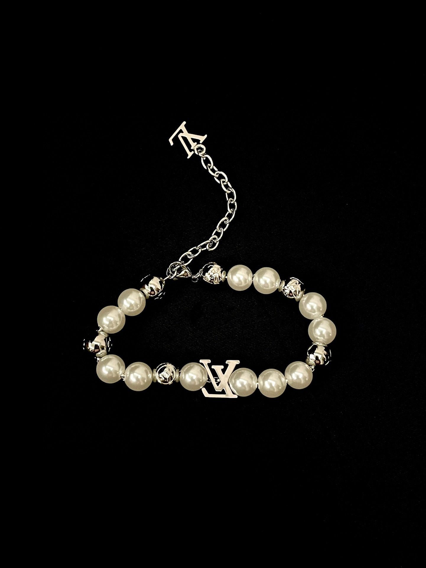 Louis Vuitton Pearl Bracelet view 2