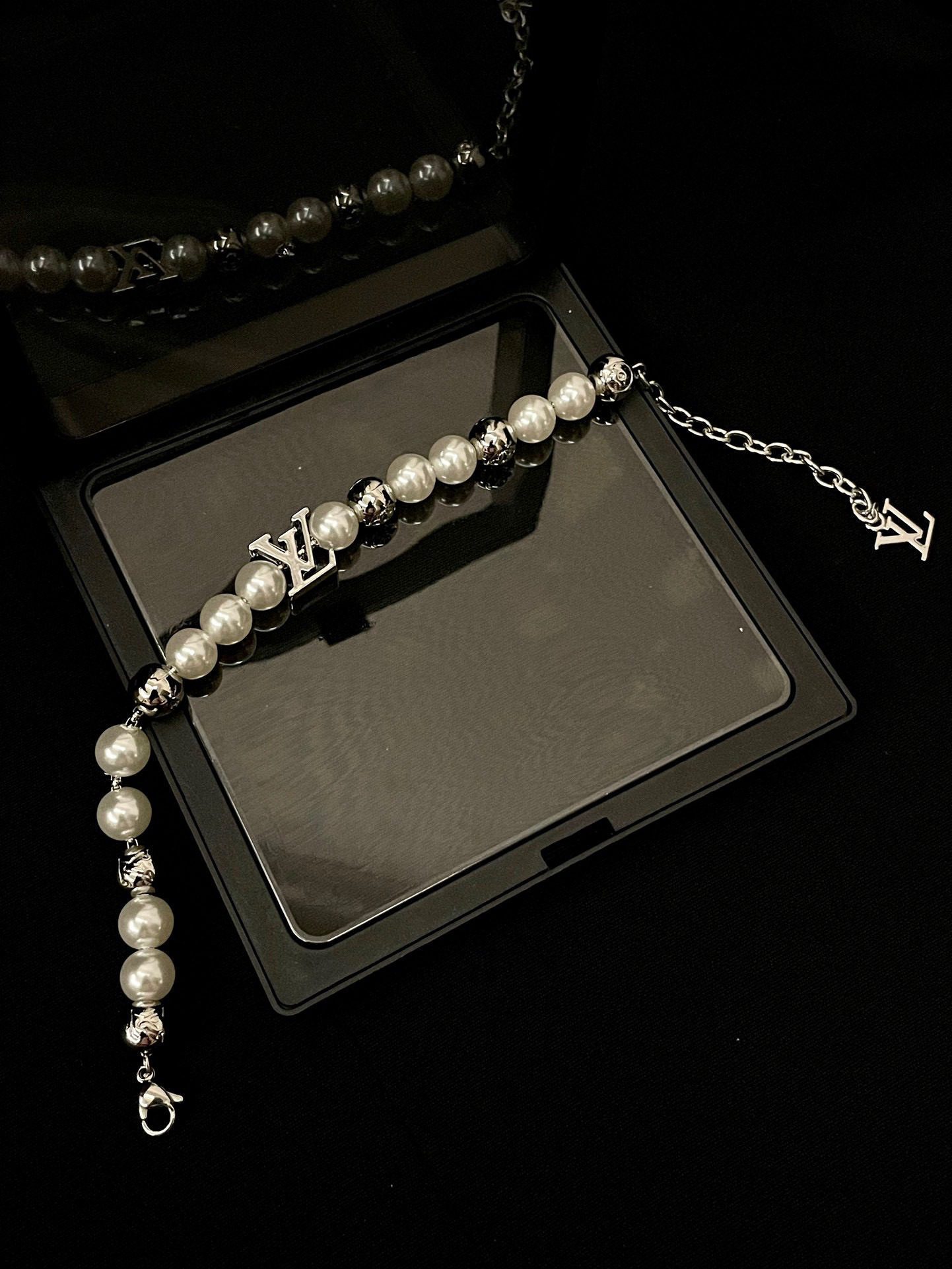 Louis Vuitton Pearl Bracelet view 6