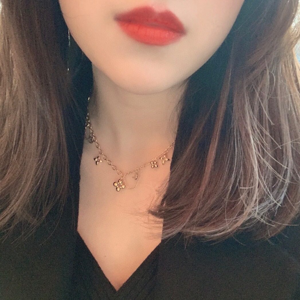 Louis Vuitton Blooming Necklace view 1