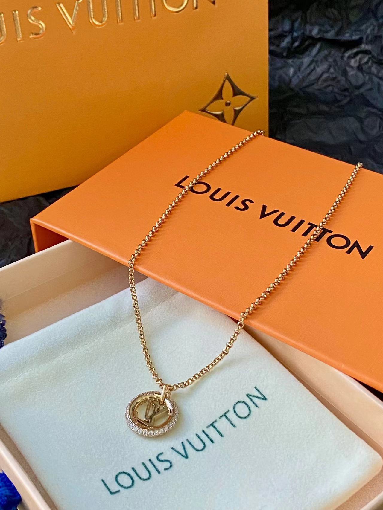 Louis Vuitton Louis By Night Necklace view 4