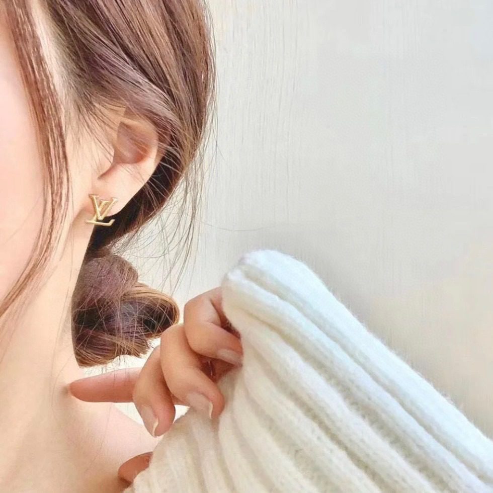 Louis Vuitton Stud Earrings view 1