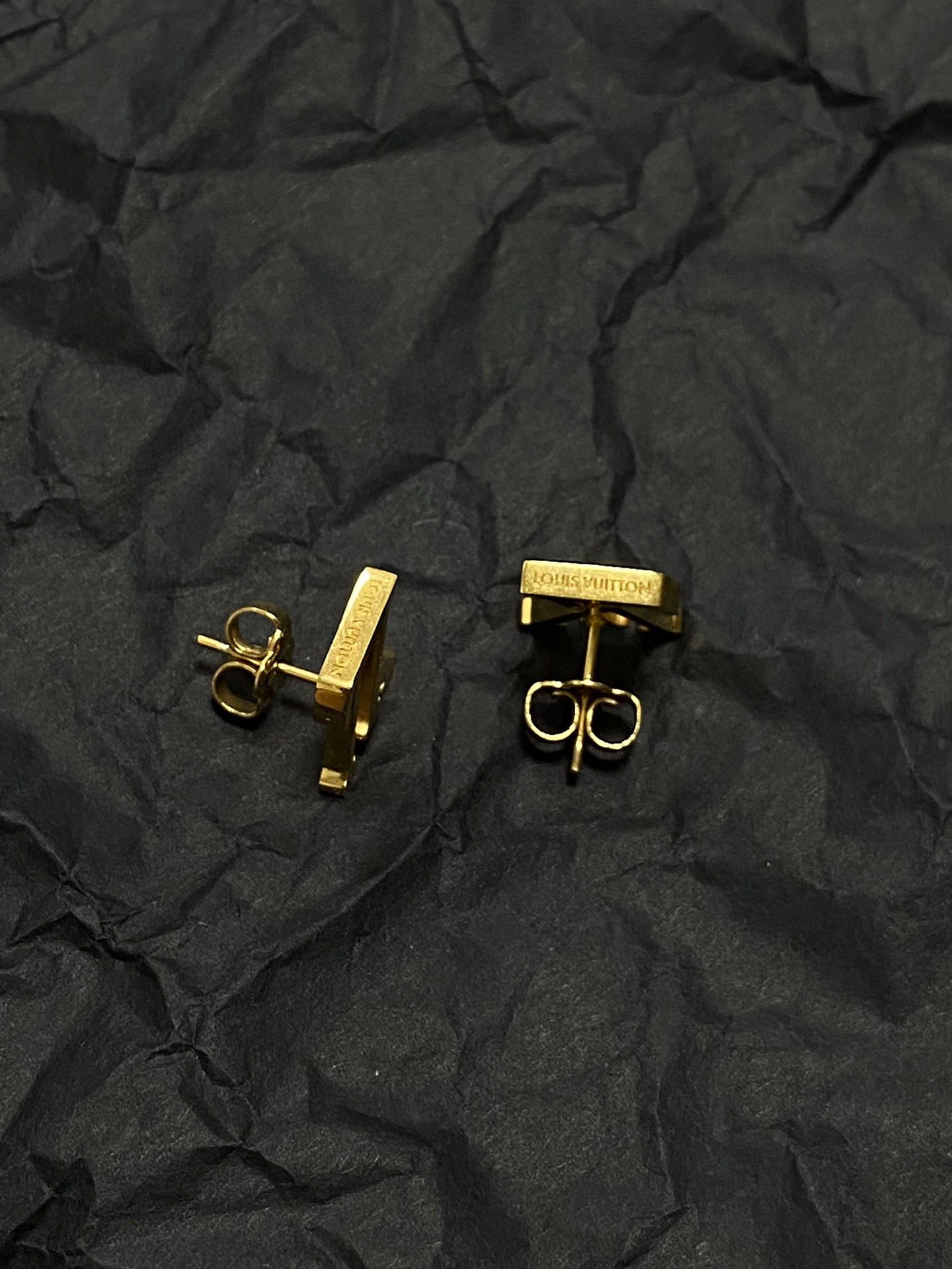 Louis Vuitton Stud Earrings view 3