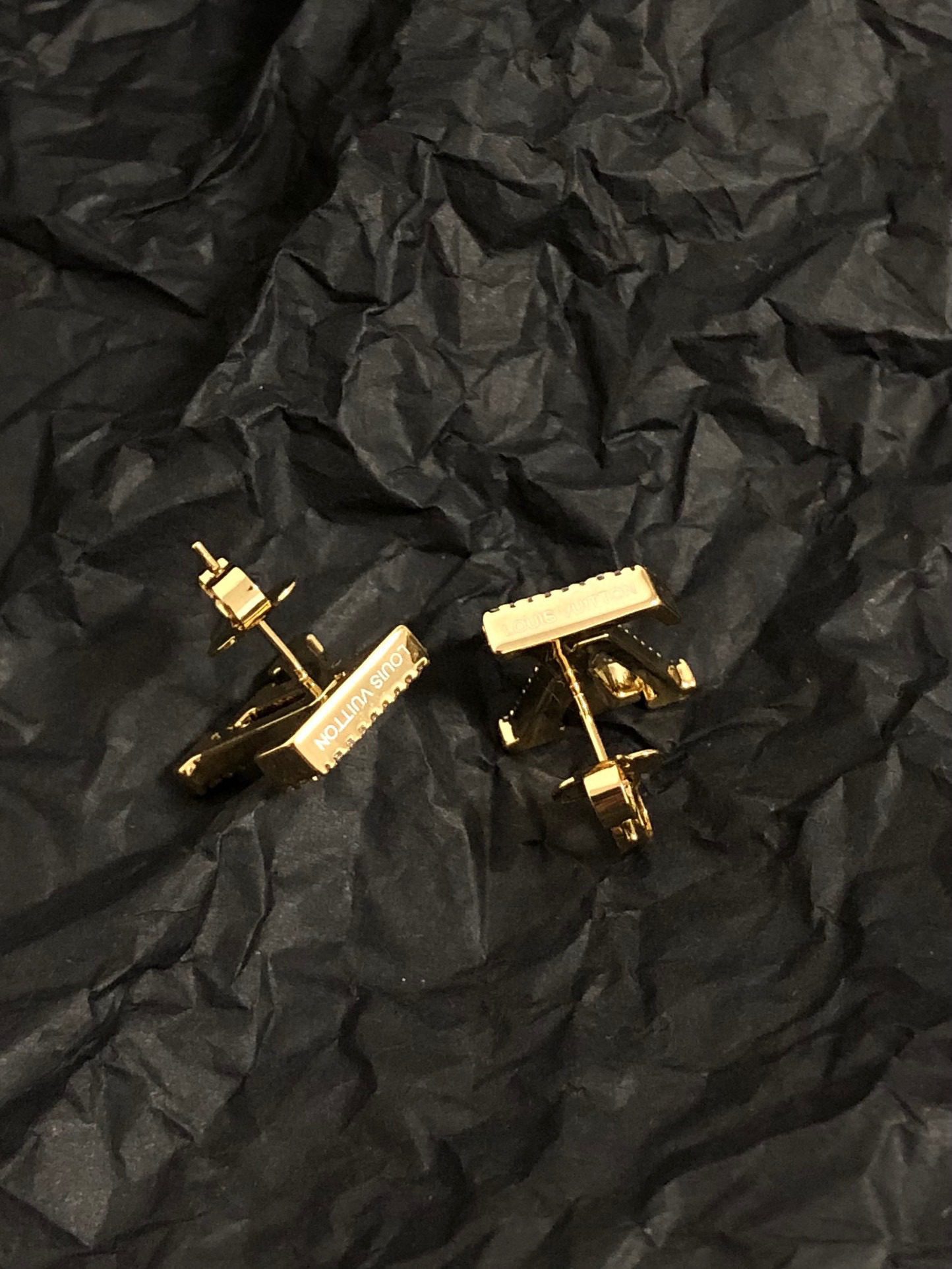 Louis Vuitton Diamond Stud Earrings view 7