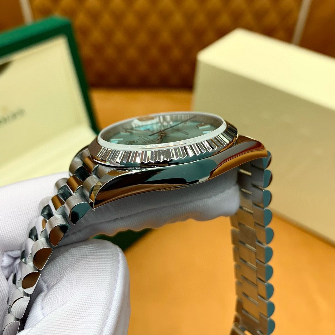 Rolex Day-Date view 4