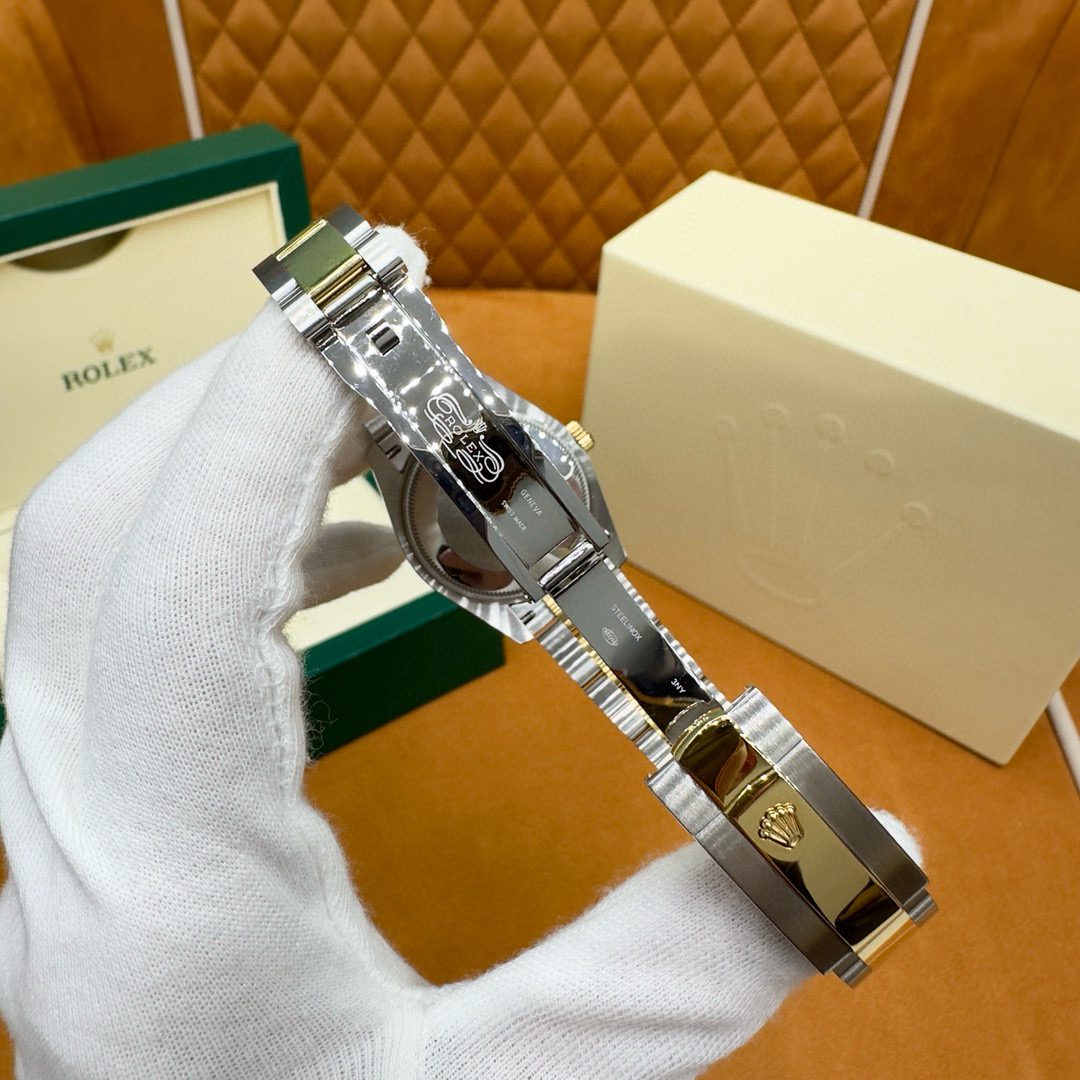 Rolex Datejust view 8