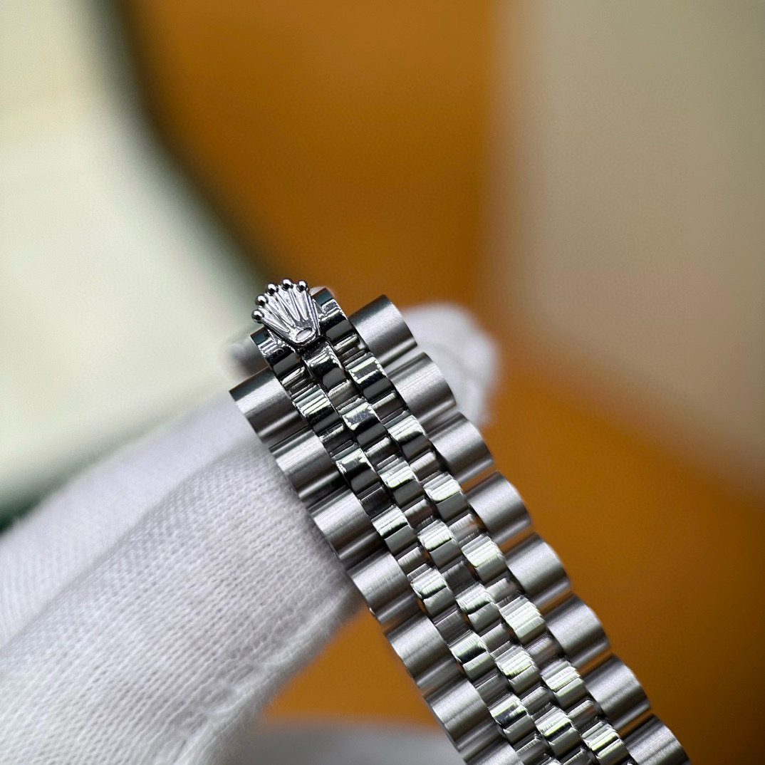 Rolex Datejust view 6