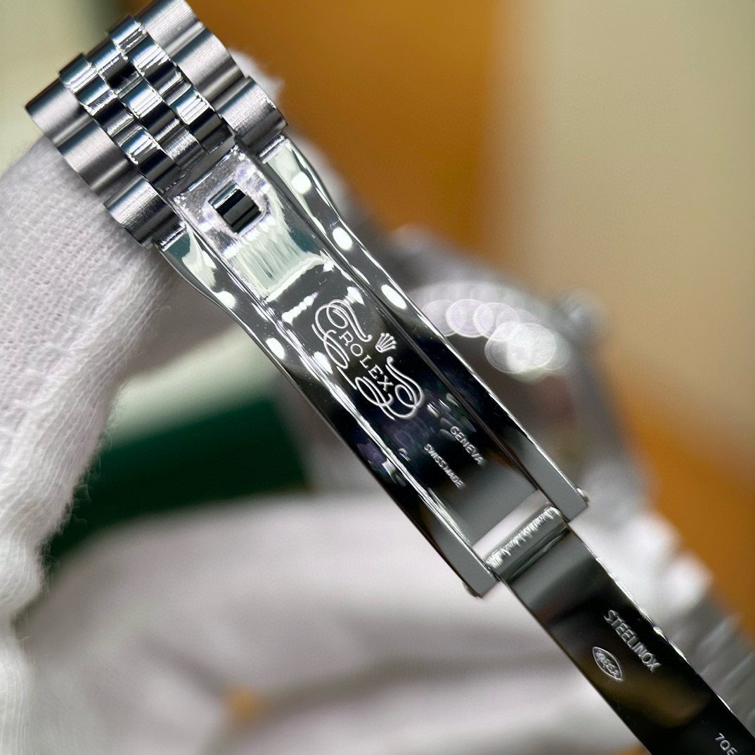 Rolex Datejust view 7