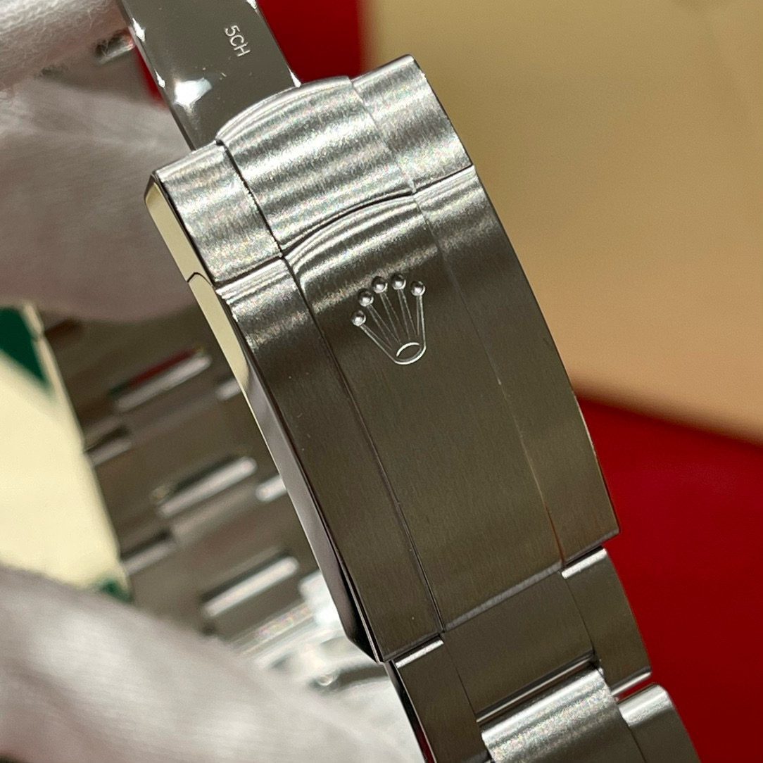Rolex Oyster Perpetual view 7
