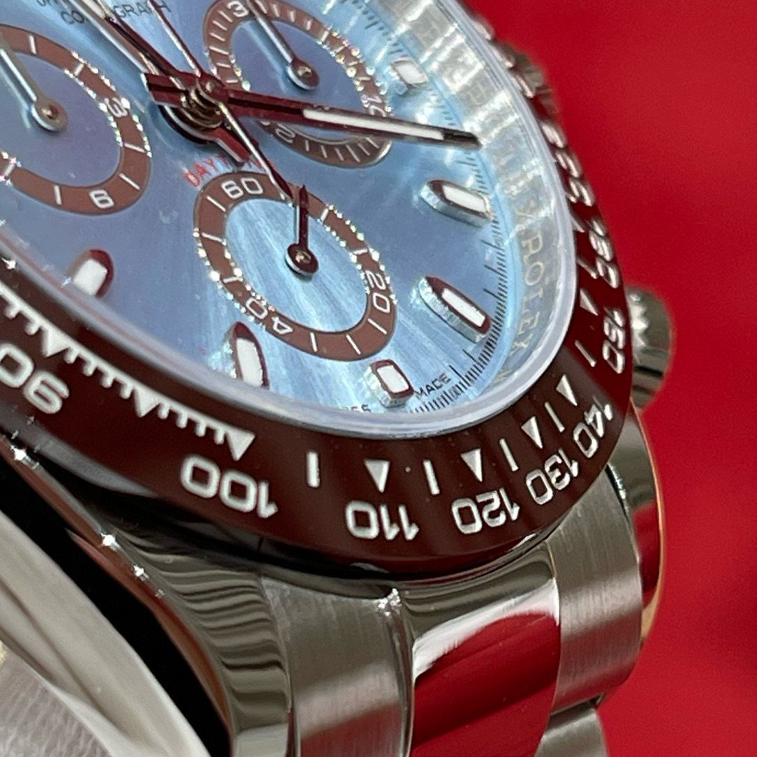 Rolex Cosmograph Daytona view 3