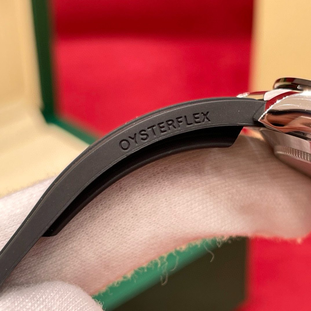 Rolex Cosmograph Daytona view 8