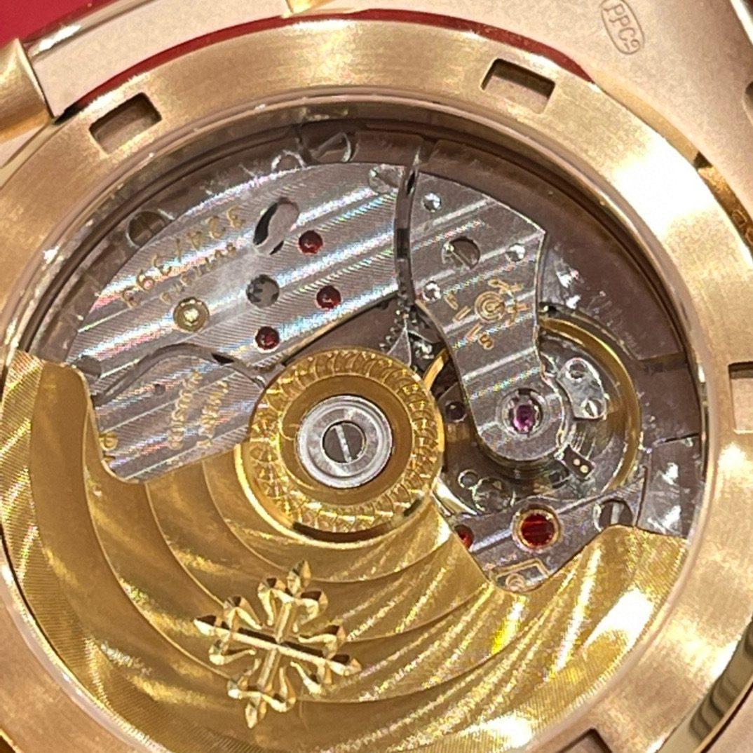 Patek Philippe 5711/1a-001 view 11