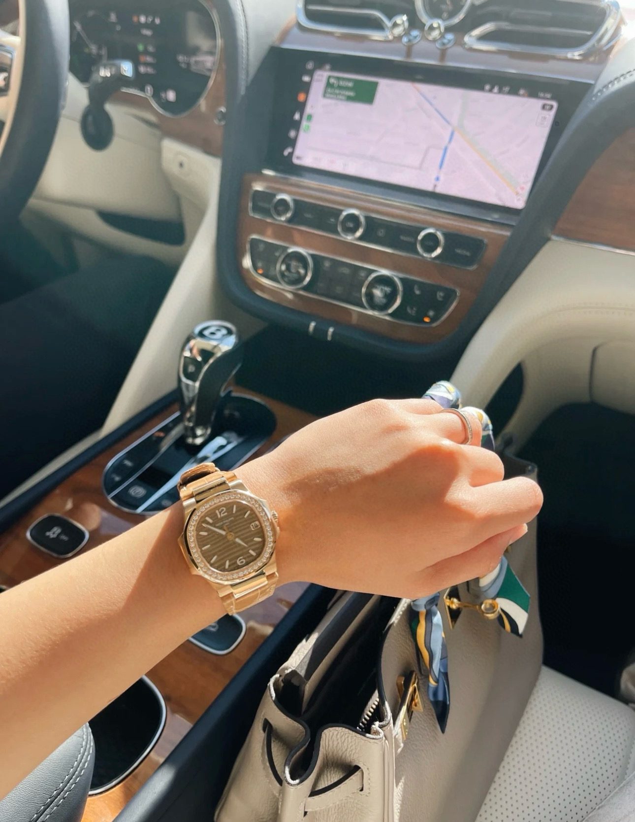 Patek Philippe 5711/1a-001 view 14