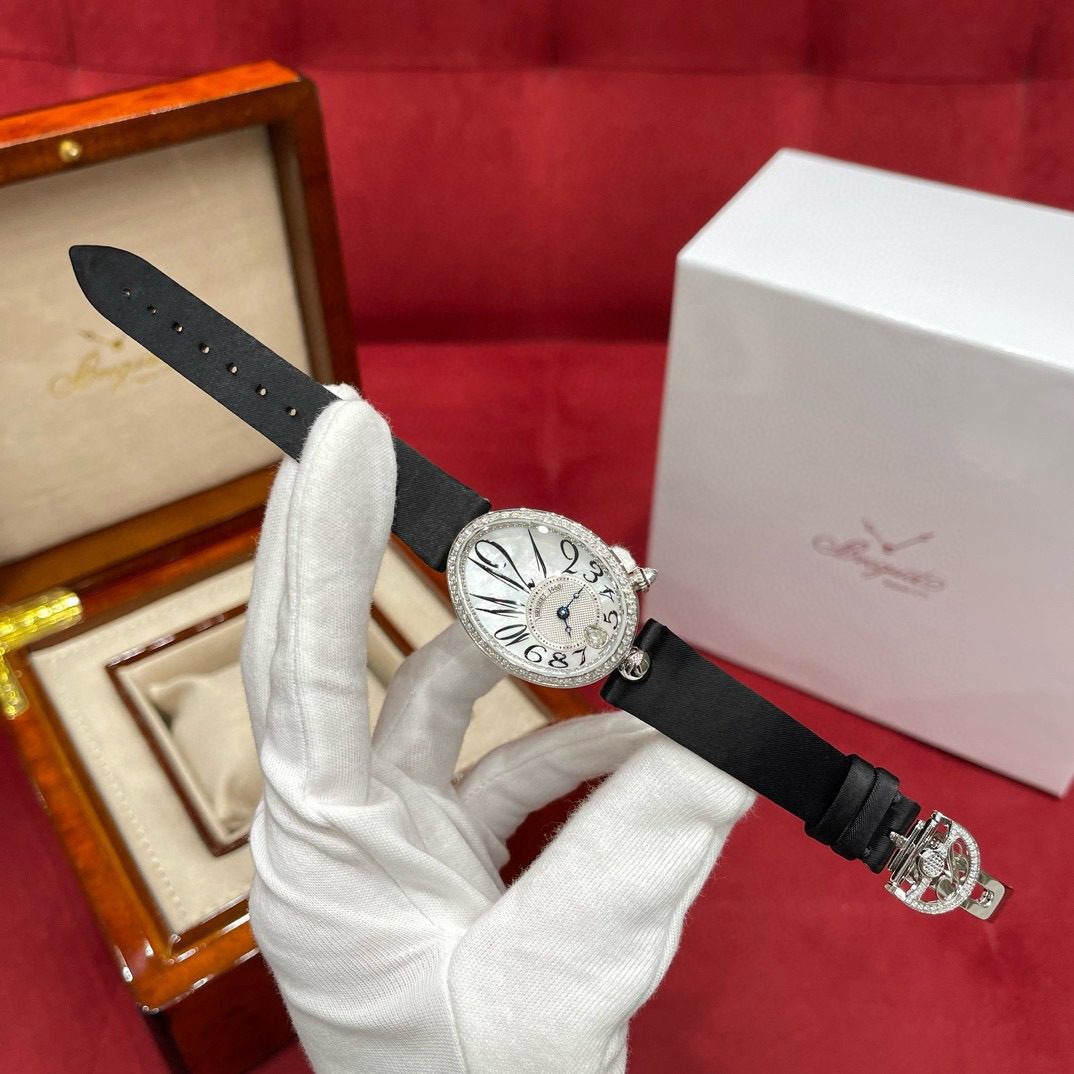 Breguet Reine de Naples 8928br view 1