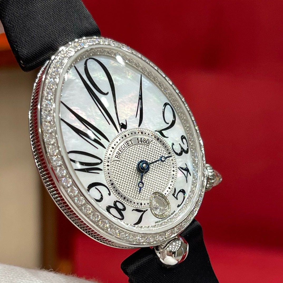 Breguet Reine de Naples 8928br view 3