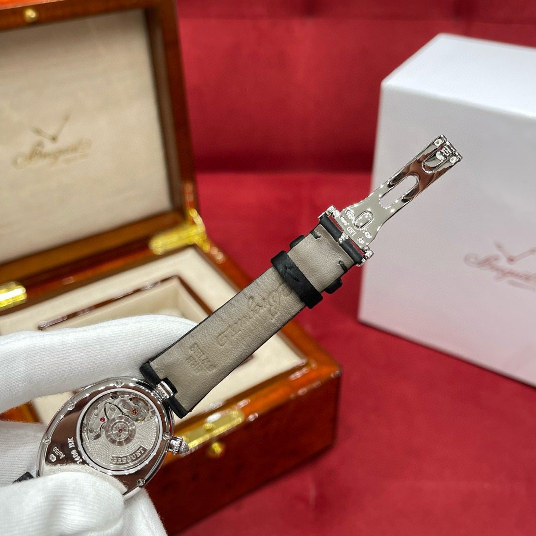 Breguet Reine de Naples 8928br view 7