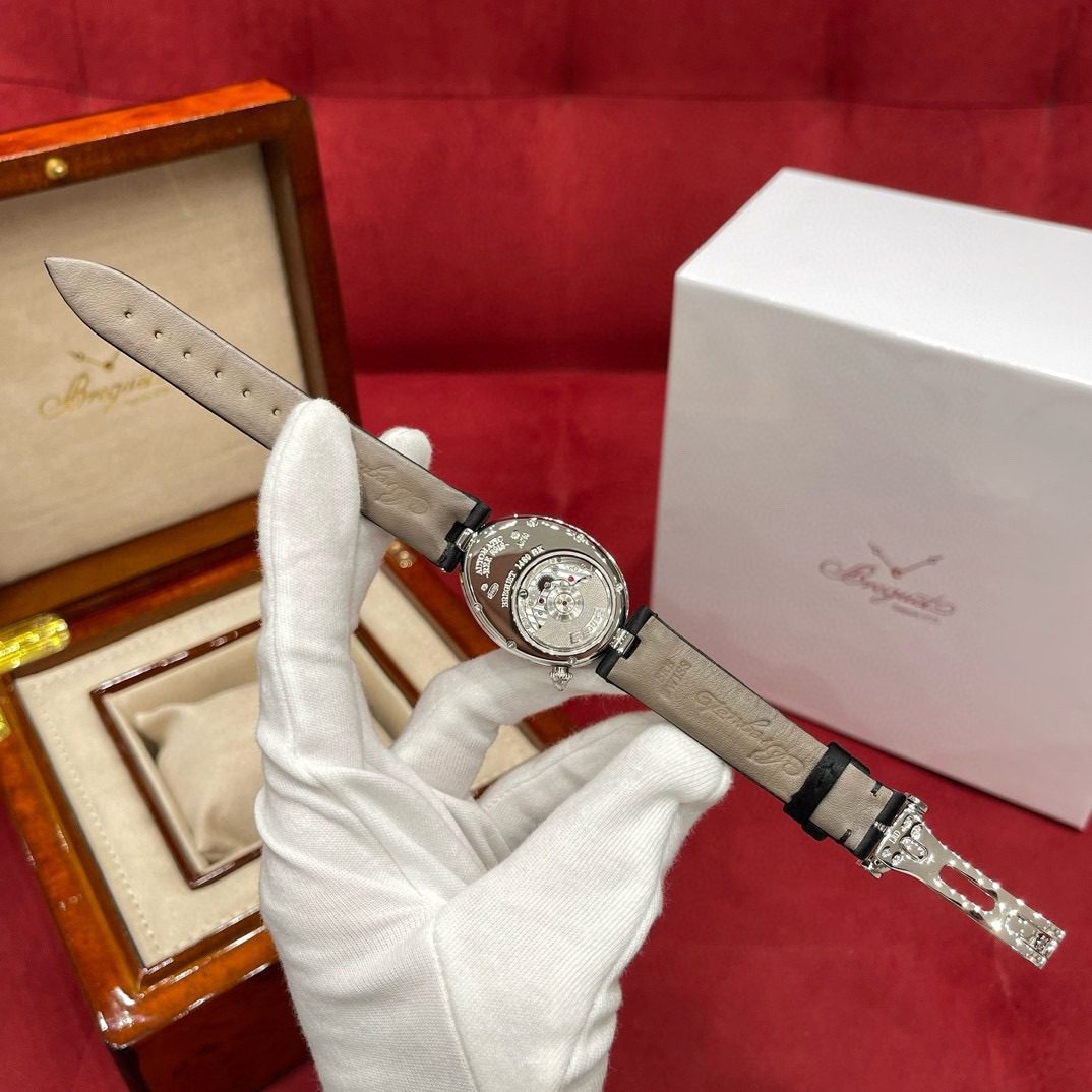 Breguet Reine de Naples 8928br view 9